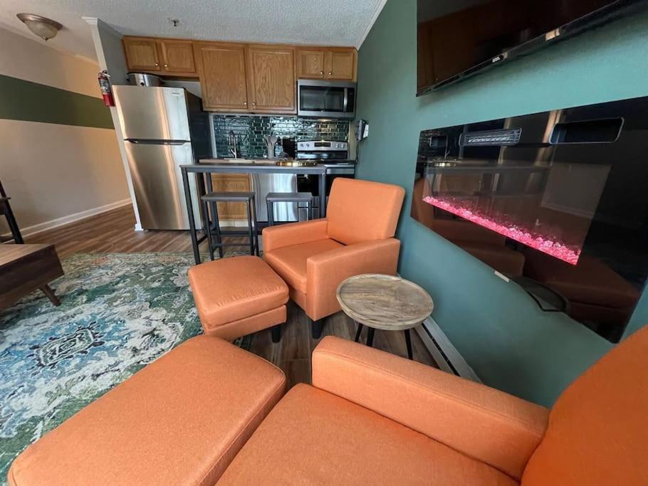 Mountain Lodge Getaway, Ski-In/Ski-Out, Heart Of The Village Сноушу Экстерьер фото